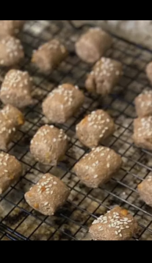 dog pretzel treats